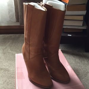 C Label boots sz 6